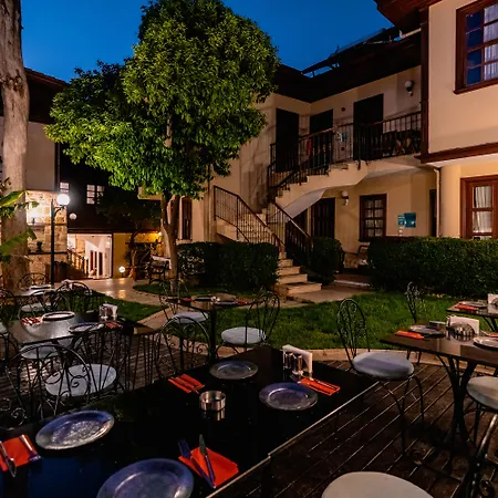 Otel Mediterra Art 4*